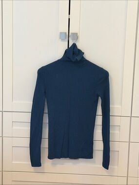 Women's Ribbed Wool Turtleneck Sweater - Teal Blue